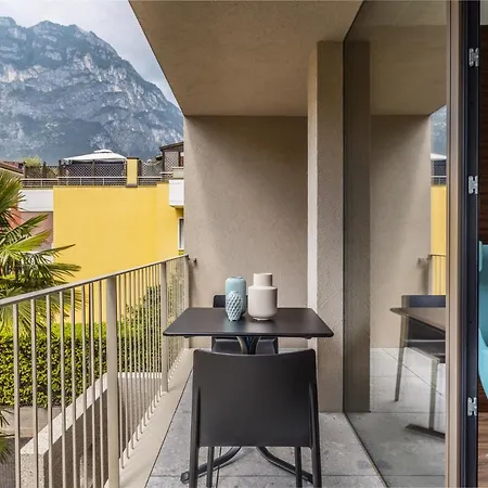Daire Essence - Charming Riva del Garda